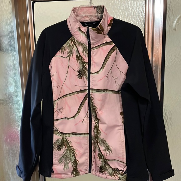 GuideSeries Pink Camo & Black jacket size L - Picture 1 of 11
